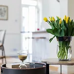 Cornwall Gardens By Lime Street