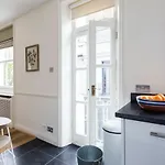 Cornwall Gardens By Lime Street