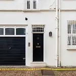Cornwall Gardens By Lime Street